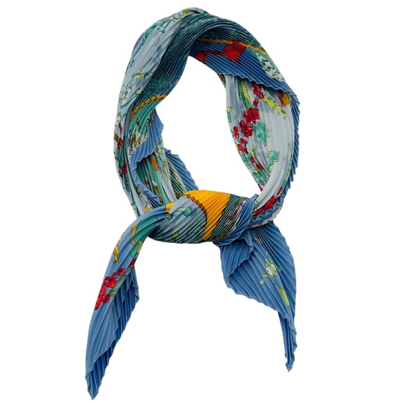 HERMES LIGHT BLUE MULTI NEIGE D'ANTAN PLISSE PLEATED SILK TWILL SCARF - Picture 1 of 11